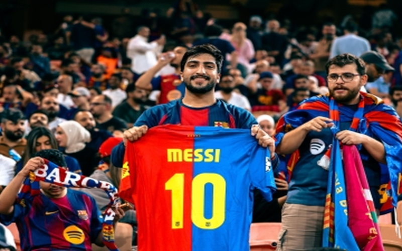 جماهير برشلونة تؤكد لسبورت 24: دوري الأبطال 2025 قادم وميسي مطلوب